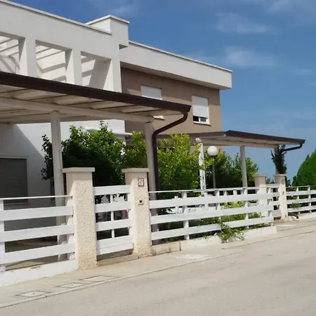 Holiday home Lattanzio's